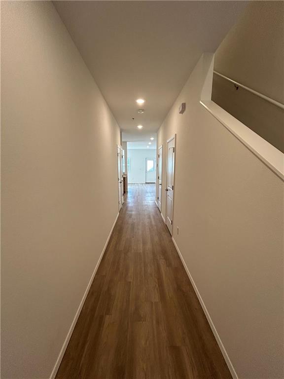 Building Photo - 2806 W Mockingbird Ln