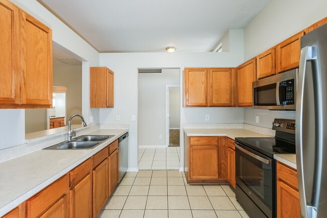 Building Photo - 12408 Tree Pointe Ct