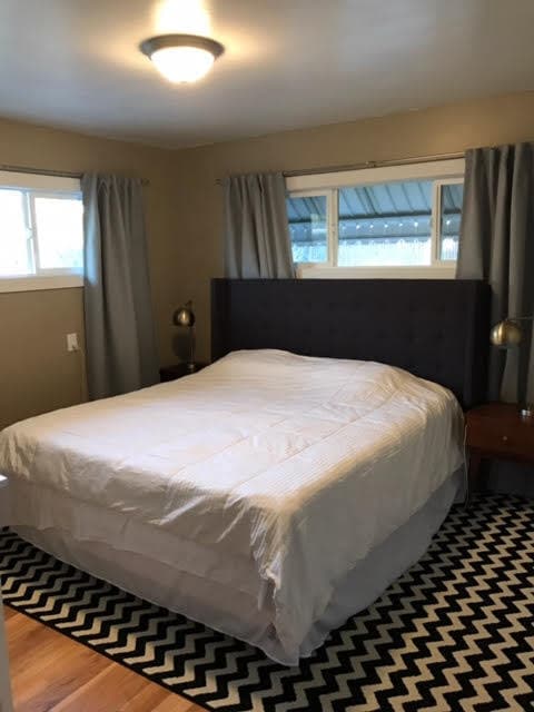 Building Photo - Lovely home located on a quiet street in N...