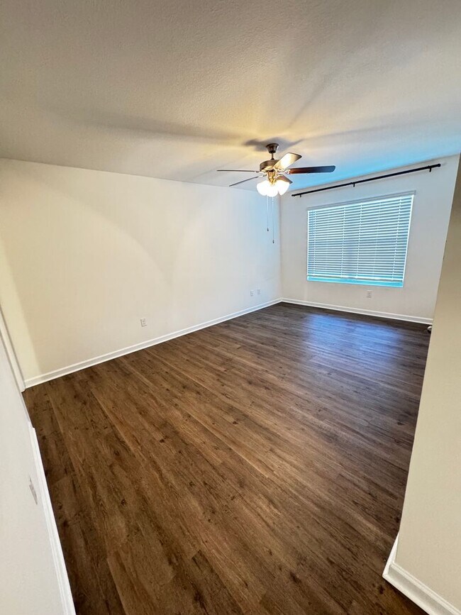 Building Photo - 1075 Hammett Rd