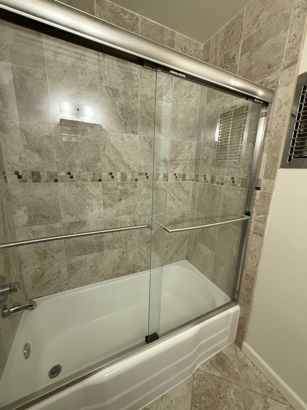 Building Photo - 10970 Bluffside Dr