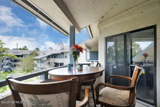 Building Photo - 5615 San Juan Ave