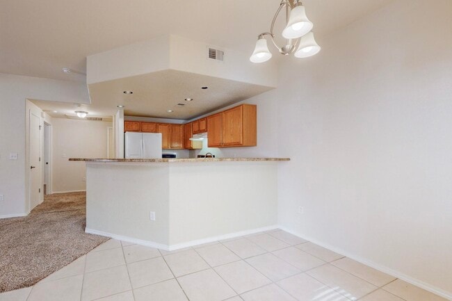 Building Photo - 6800 Vista Del Norte Dr NE