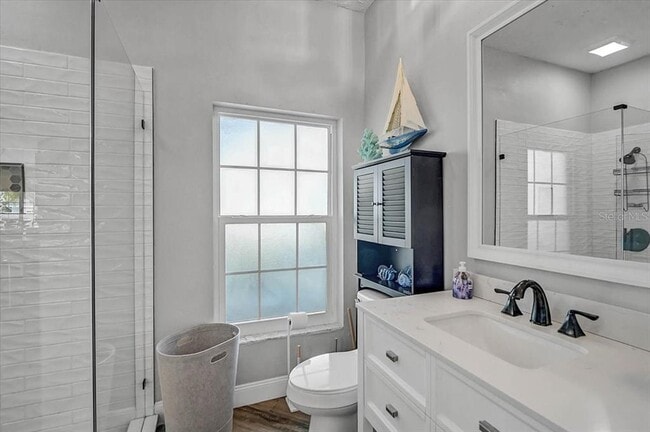 Building Photo - 4427 Highland Oaks Cir