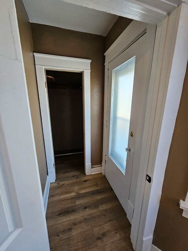 Building Photo - BNH- 2482