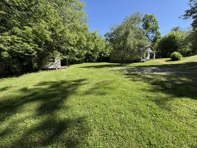 Building Photo - 324 Old Beidleman Rd