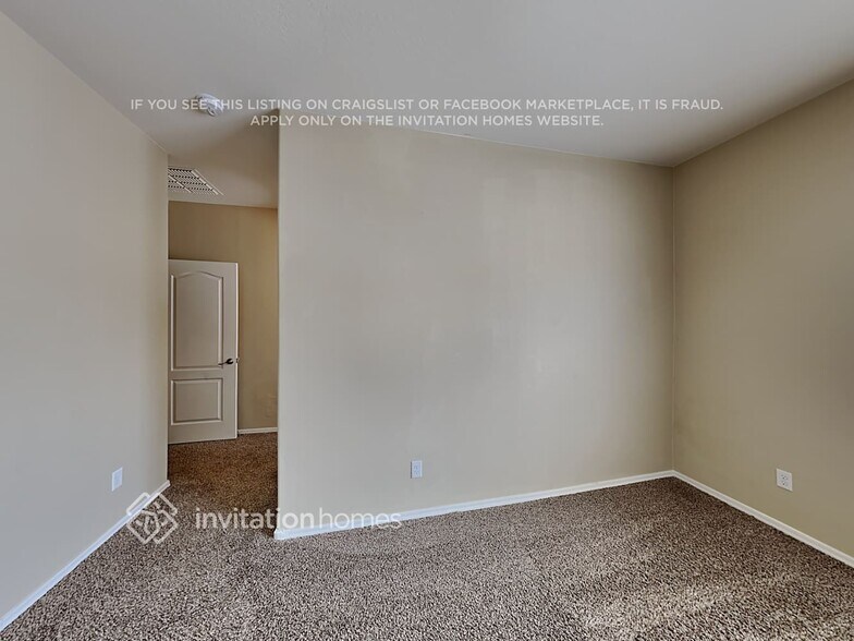 Building Photo - 14210 W Hearn Rd