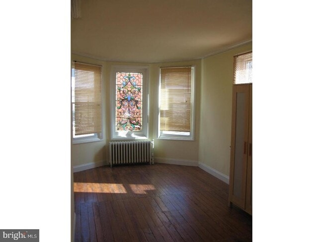 Building Photo - 805 N Beechwood St