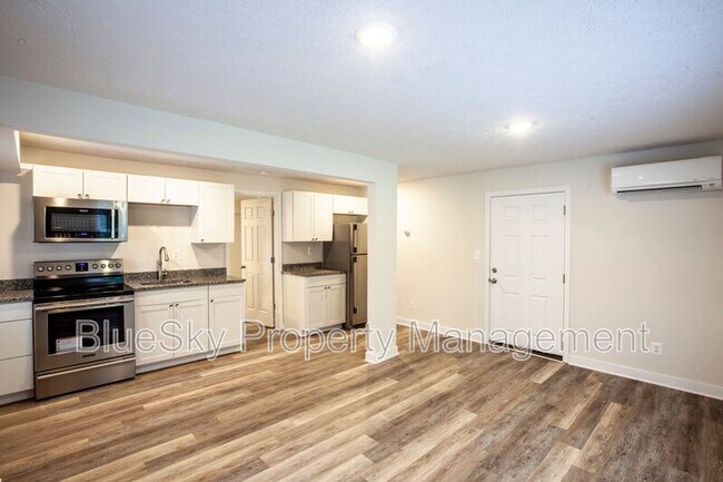 Building Photo - 614 Rock Creek Road