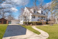 Building Photo - 215 Indian Trail