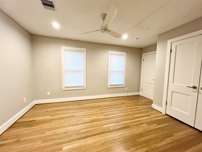 Building Photo - 1419 Branard St