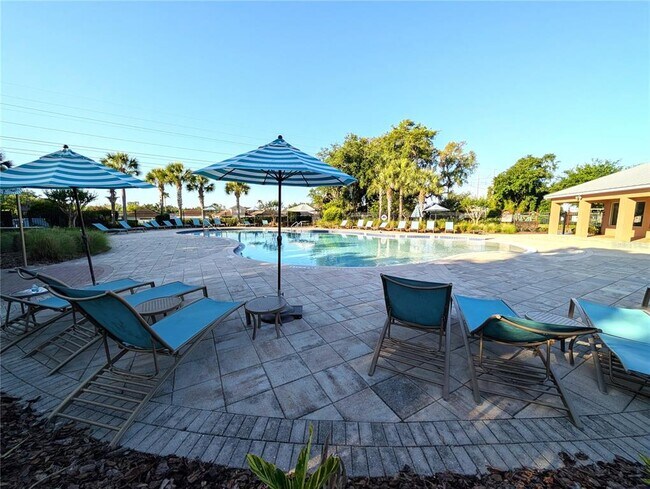 Building Photo - 11024 Little Blue Heron Dr