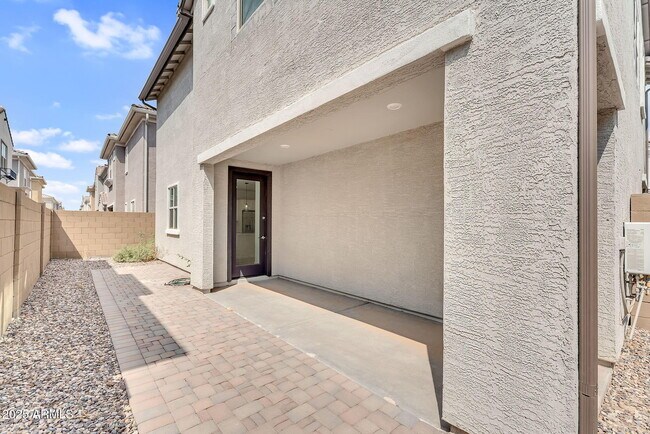 Building Photo - 1159 E Sabino Dr