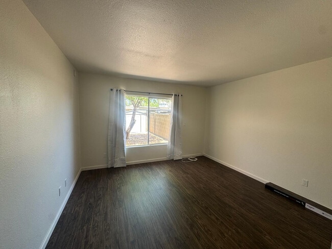 Building Photo - 8216 E Keim Dr
