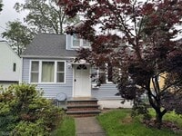 Building Photo - 130 Lawrence Rd