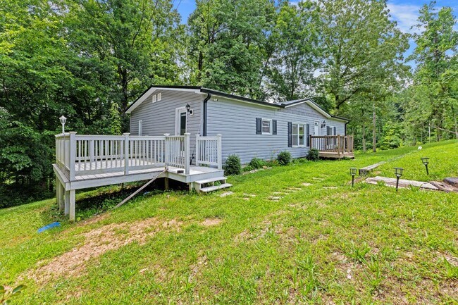 Building Photo - 1022 Dogwood Ln