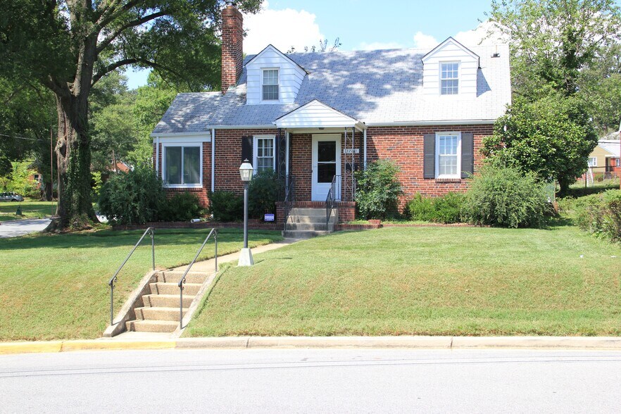 Building Photo - 3700 Kennedy Street