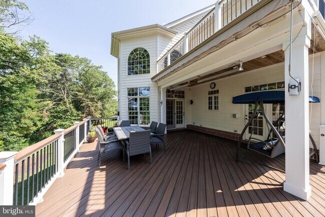 Building Photo - 18852 Ridgeback Ct