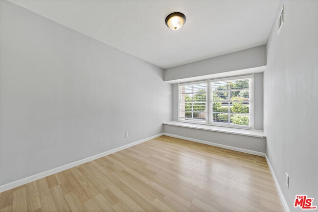 Building Photo - 10731 Gothic Ave