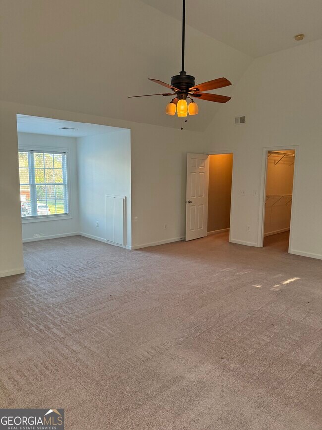 Building Photo - 2104 Ginger Estates Dr NE