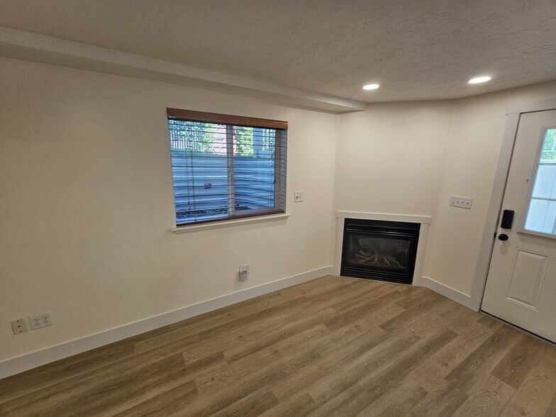 Building Photo - 9522 S Tarbert Cir