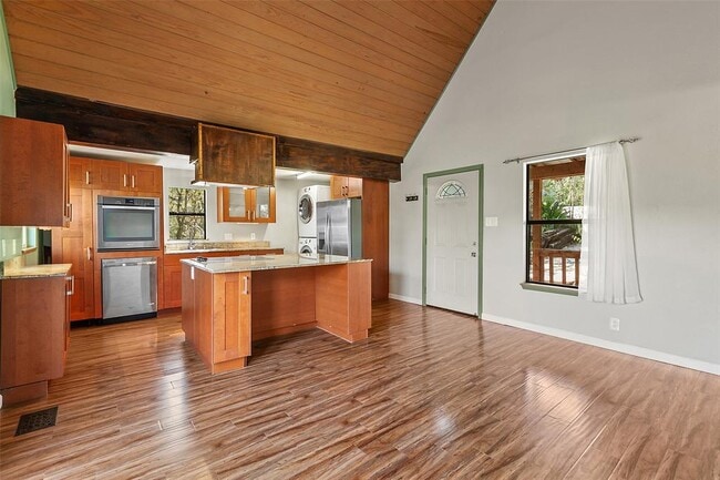 Building Photo - 4301 Stearn's Ln