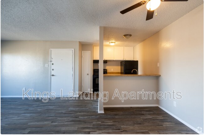 Building Photo - 306 Kings Way Dr