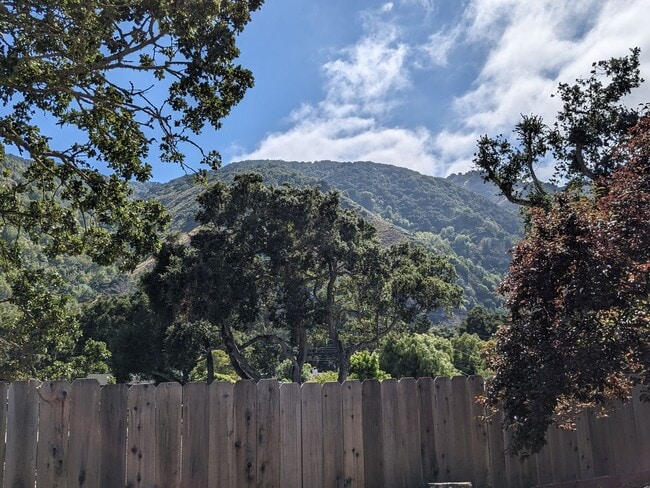 Building Photo - Cozy Carmel Valley Village House Fully Furnished