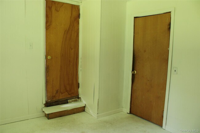 Building Photo - 8 Tanglewood Dr