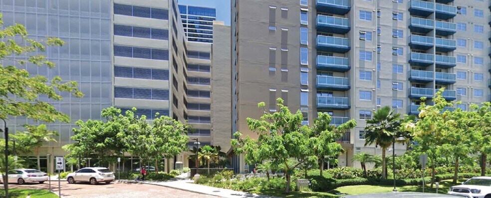 Building Photo - 801 South St
