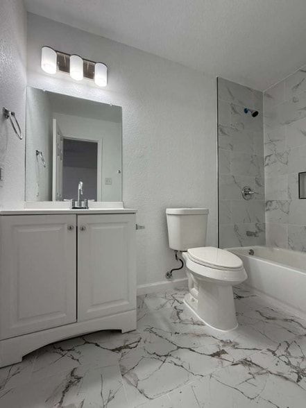 Building Photo - 6491 Beech Trail Dr