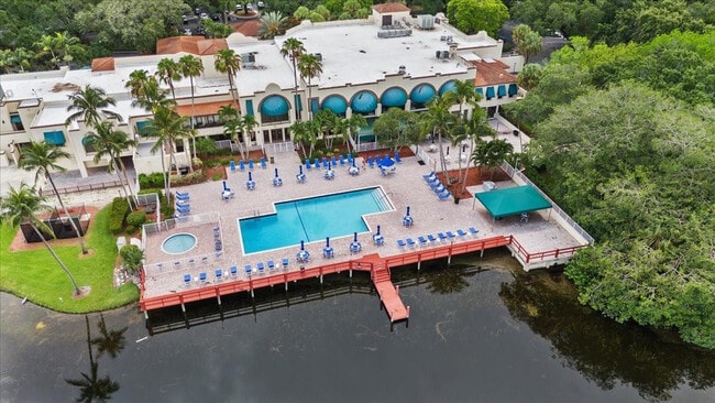 Building Photo - 9470 Poinciana Pl