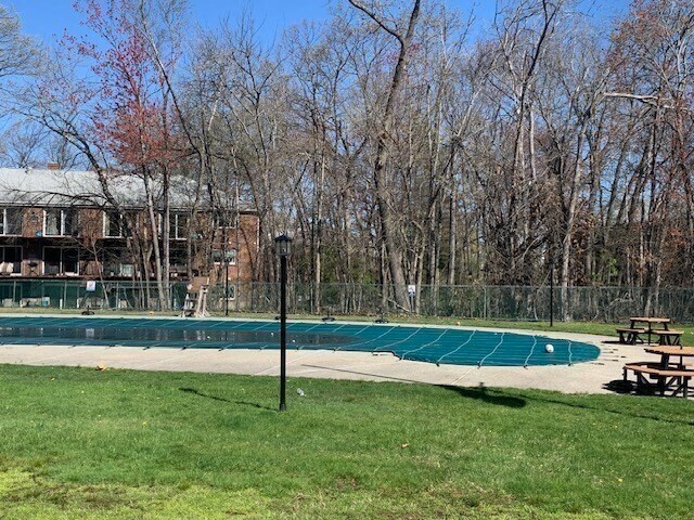 Building Photo - 103 Farrwood Ave