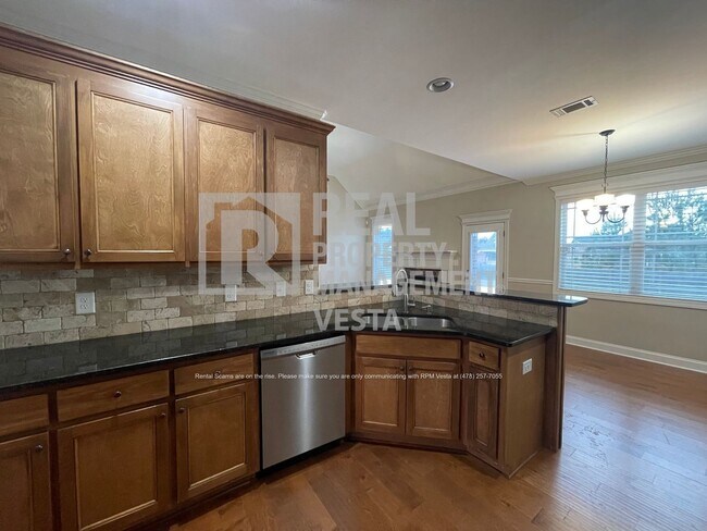 Building Photo - 904 Rainbow Springs Rd