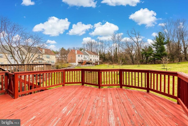 Building Photo - 3 Greenshire Ln