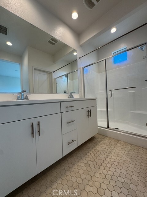 Building Photo - 2625 Verna Dr