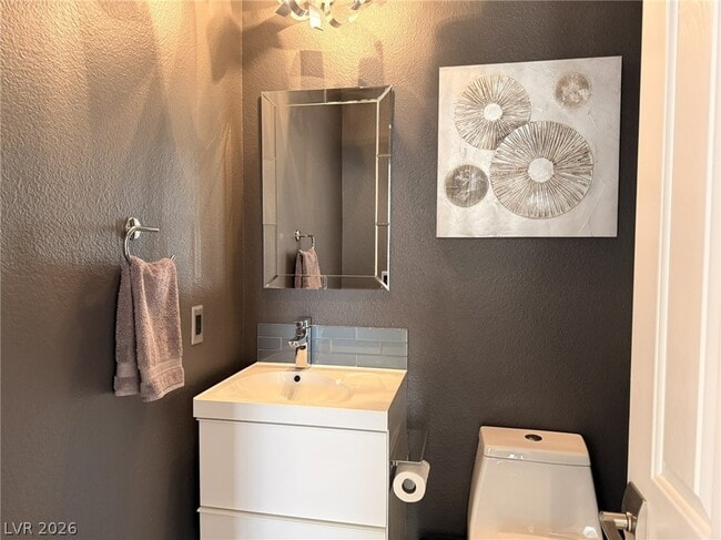 Building Photo - 394 Highland Hills Ct