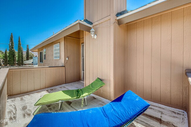 Building Photo - 7333 Golden Hawk Dr