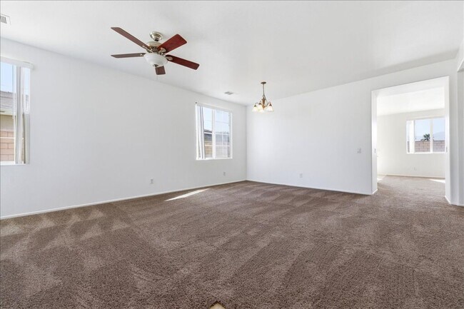 Building Photo - 4 Bed / 2.5 Bath Home at Talavera!