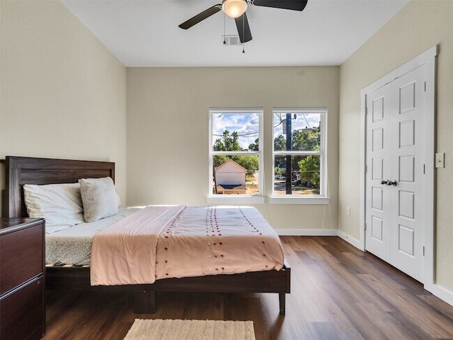 Building Photo - 16984 W Juneau St