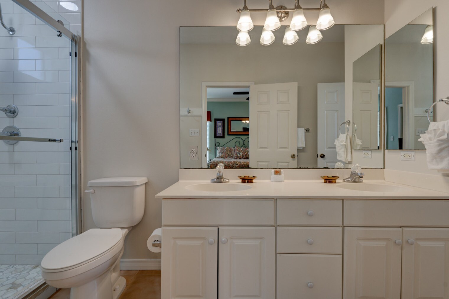 Building Photo - 9 Onyx Cove