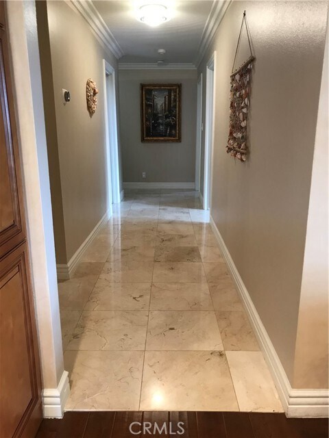 Building Photo - 2725 Palos Verdes Dr W