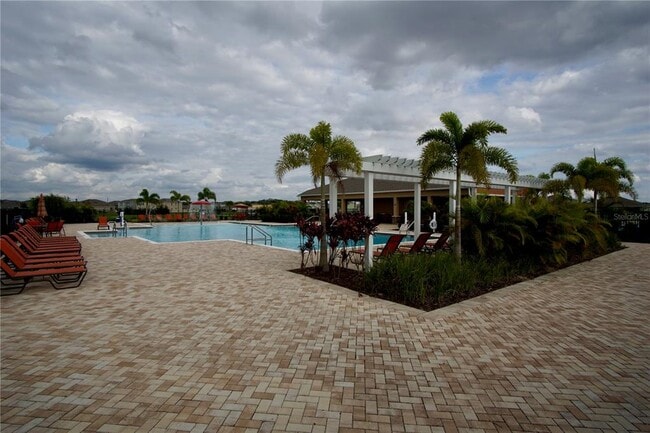 Building Photo - 1703 Post Oak Dr