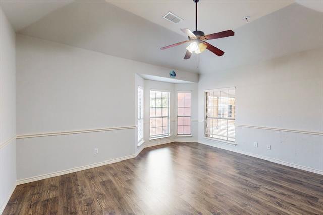 Building Photo - 6925 Cattle Dr