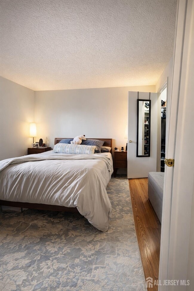 Building Photo - 4910 Ravens Crest Dr