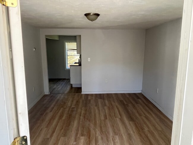 Building Photo - 24 Washburn St