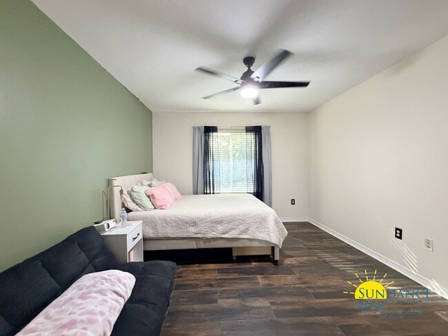 Building Photo - Great 3 Bedroom Home in Crestview!