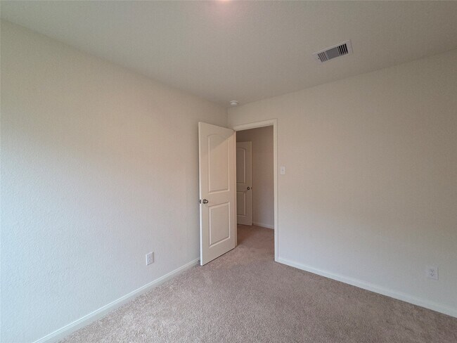 Building Photo - 24013 Wilde Dr
