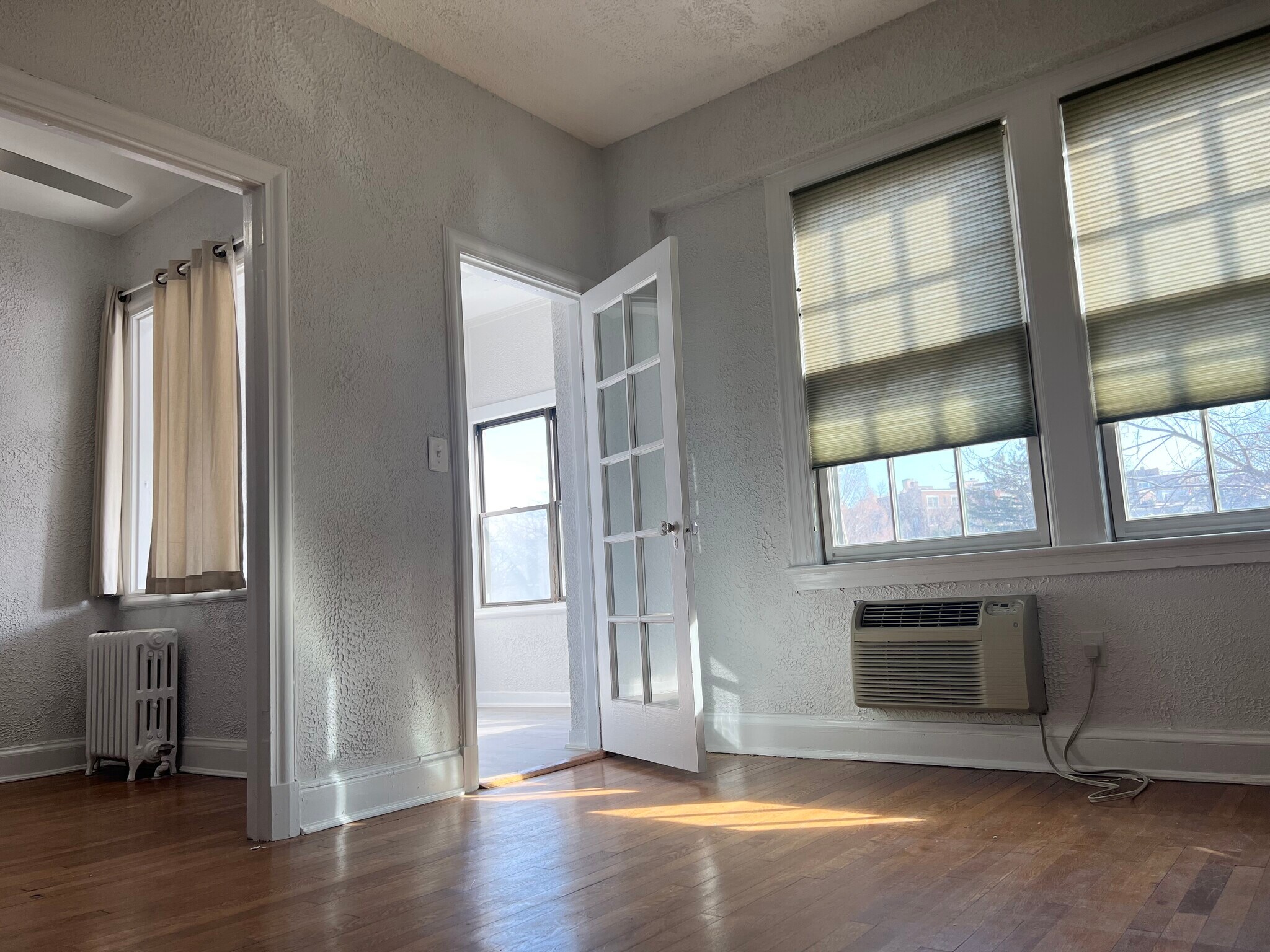 Building Photo - 2032 Belmont Rd NW