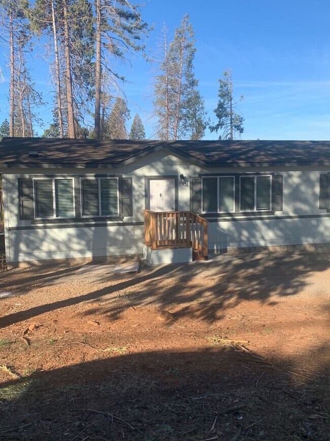 Building Photo - Magalia Home for rent, 3bed 2bath, enclose...